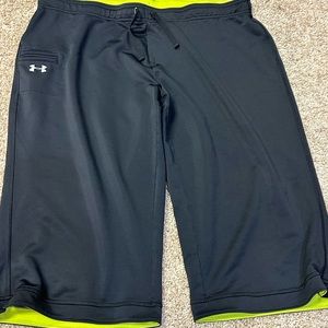 Under Armour Capri Size XL Black Lime Green Circa 2000s